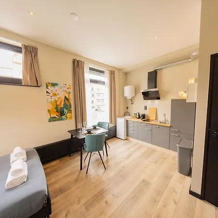 Alphabet - Binnenrotte 102 شقة