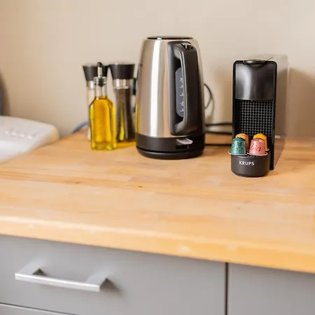 Alphabet - Binnenrotte 102 شقة